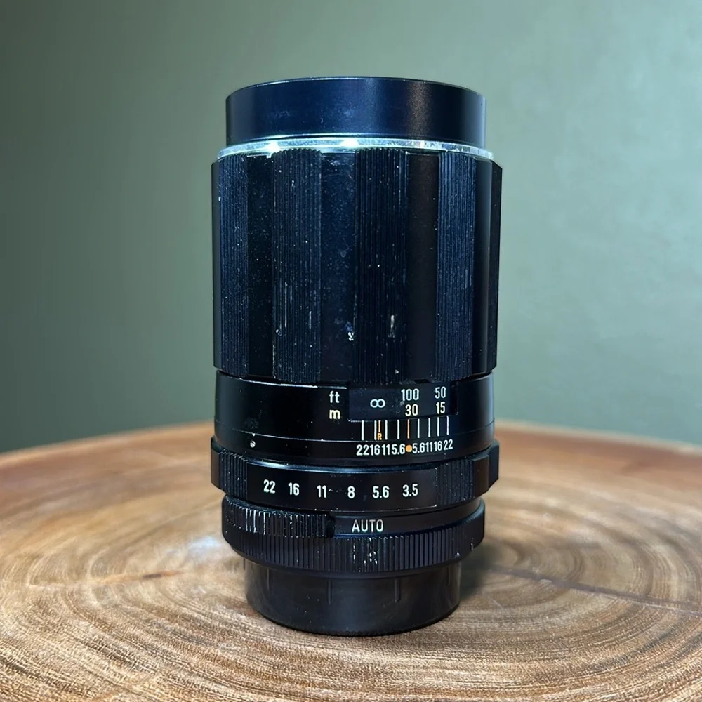Pentax Super-Takumar 135mm f/3.5 Lens w/ Leather Case - M42 Mount - Picture 4 of 12